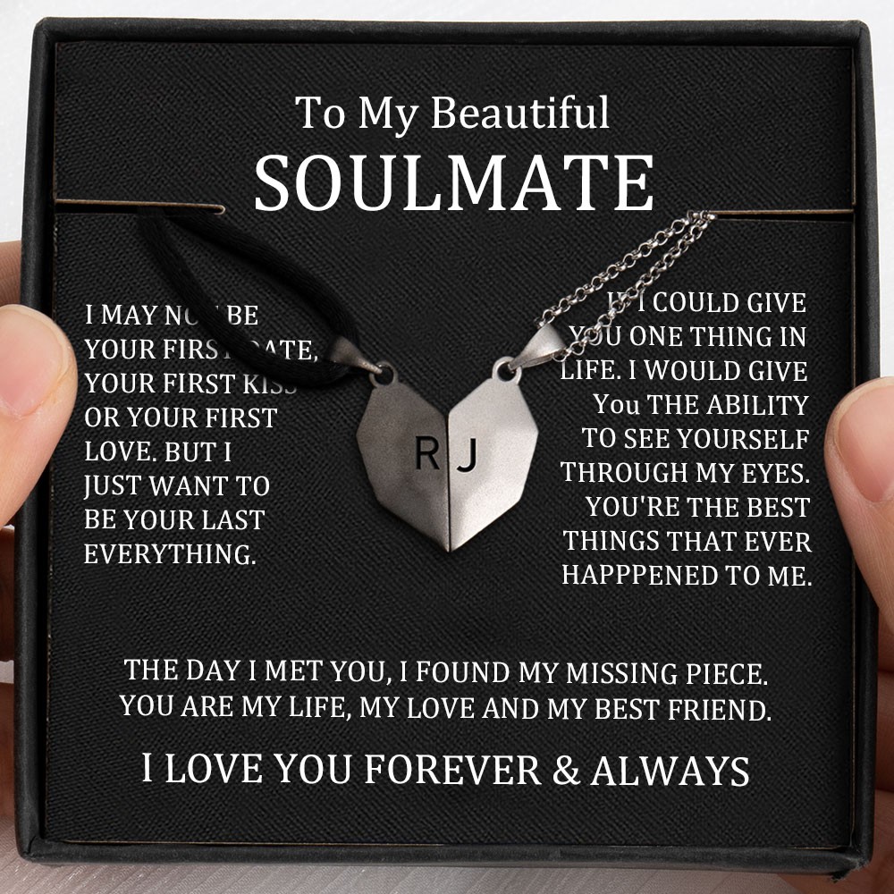 To My Soulmate Necklace 2 Pieces Personalised Magnetic Heart-Shaped Necklace For Valentine's Day