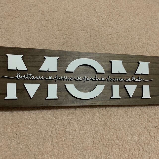 Custom Mum Wood Sign With Name Engraving For Birthday Mother's Day