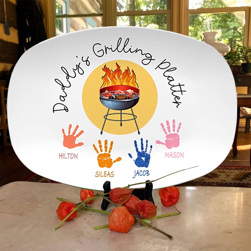Personalised BBQ Daddy's Grilling Plate With Kids Name and Handprints For Father's Day