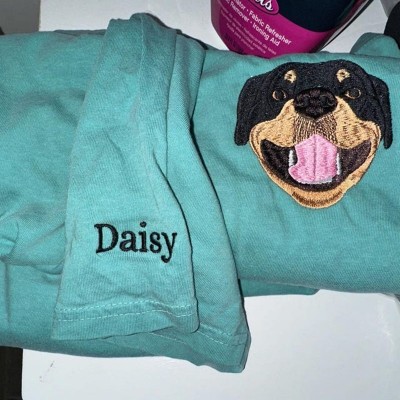 Custom Embroidered Dog Face T-shirt Sweatshirt For Pet Lover Gifts