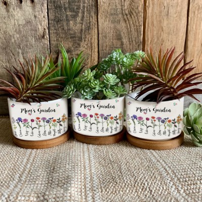 Custom Mom's Garden Plant Pot With Kids Name and Birth Month Flower For Mother's Day