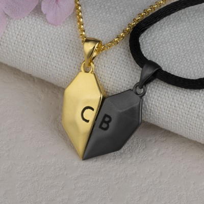 2 Pieces Personalised Magnetic Interattraction Heart-Shaped Name Necklace Valentine's Day
