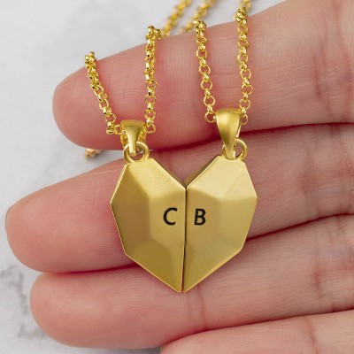 2 Pieces Personalised Magnetic Interattraction Heart-Shaped Name Necklace Valentine's Day To My Soulmate